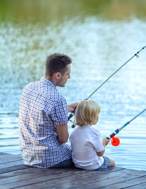 Five Tips to Make Fishing With Kids a Fun Experience - Adventure Publications Fishing For Kids, Fishing With Kids, American Wallpaper, Fishing Photography, Baby Fish, Fishing Pictures, Kids Fishing, Boy Fishing, Fishing Videos