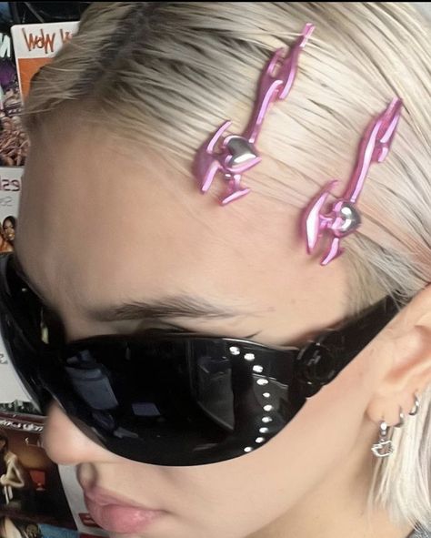 Futuristic Hair Accessories, Y2k Futuristic Aesthetic, Bow Stacking, Futuristic Hair, Y2k Hair Accessories, Y2k Futuristic, Hair Clips Aesthetic, Futuristic Accessories, Y2k Hair