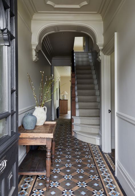 Edwardian Full House Renovation & Extension, Wanstead - Traditional - Entrance - London - by studio.skey | Houzz UK Entryway Tile Ideas, Victorian Entrance Hall, Victorian Entrance, Edwardian Hallway, Victorian Hallway Tiles, Ceramic Tile Floors, Hall Tiles, Entryway Tile, Victorian Hallway