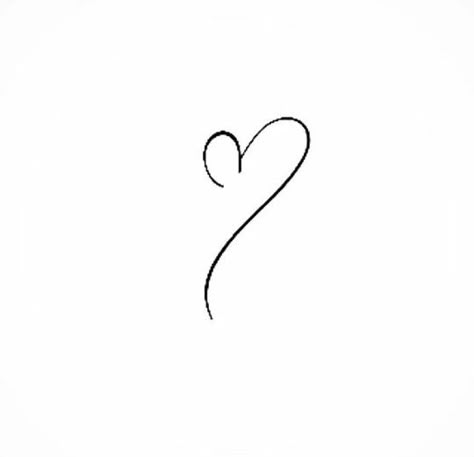 Corazon Tattoo, Little Tattoo Ideas, Heart Tattoo Ideas, Simple Heart Tattoos, Heart Tattoo Wrist, Blade Tattoo, Butterfly Art Drawing, Wall Drawings, Hand Drawn Heart