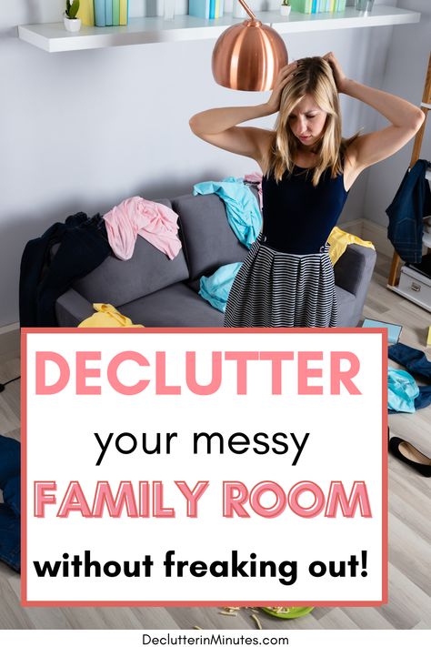 Declutter Living Room, Table Caddy, Tips For Decluttering, Declutter Home, Home Binder, How To Declutter, Ideas Family, Declutter Your Home, Large Baskets