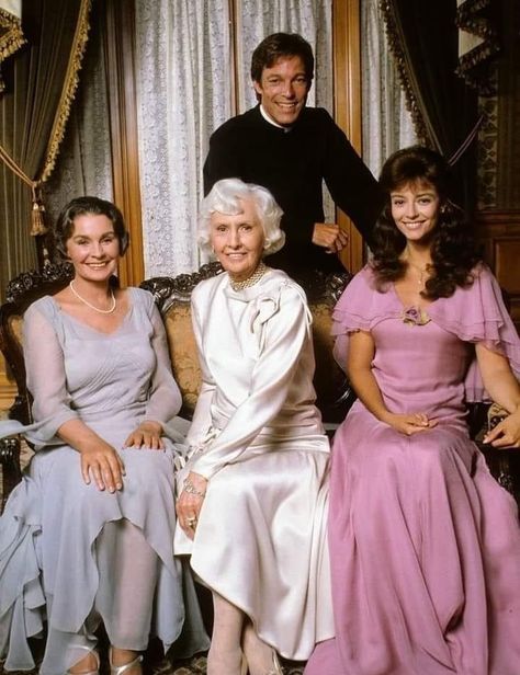 The Thorn Birds Movie, Thorn Birds, The Thorn Birds, Rachel Ward, Jean Simmons, Richard Chamberlain, Barbara Stanwyck, Hooray For Hollywood, Costume Drama