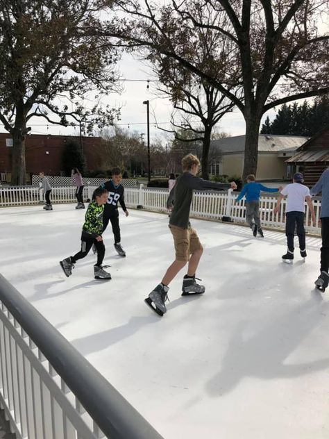 How to Ice Skate on Artificial Ice 5 Ice Staking, Ice Skating Off Ice Training, Lego Ice Skating Rink, Indoor Ice Skating, Ice Climbing Tools, Synthetic Ice Rink, Synthetic Ice, Faster Runner, Hockey Training