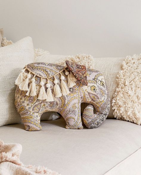 Elephant Shape, Elephant Pillow, Pillow Crafts, Design Boards, Online Delivery, Cushion Cover Designs, Sewing Stuffed Animals, Diy Garden Furniture, Diy Embroidery Patterns