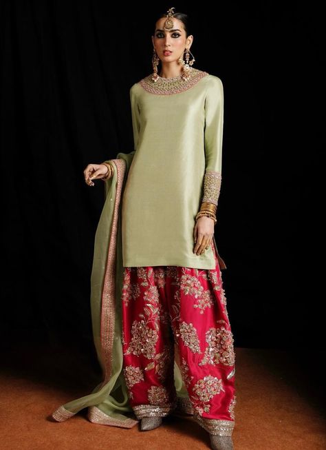 Hussain Rehar, Luxury Pret, Instagram Luxury, Pakistani Fancy Dresses, Embellished Neckline, Indian Dresses Traditional, Designer Party Wear Dresses, Boutique Dress Designs, Party Wear Indian Dresses