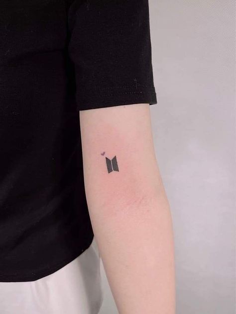 Bts Small Tattoos, Mini Tattoos Bts, Jimin Inspired Tattoo, Mini Wrist Tattoos, Tattoo Bts, Bts Tattoo, Kpop Tattoos, Army Tattoos, Bts Tattoos