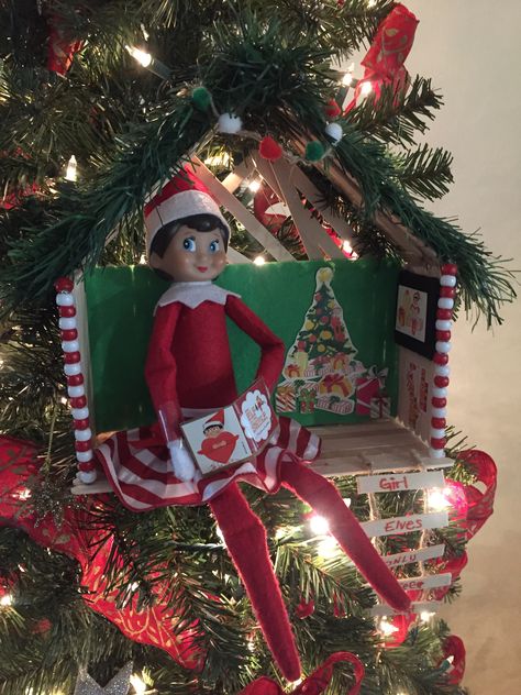 Elf on the Shelf Treehouse!!! Elf On A Shelf House, Elf In The Tree Ideas, Elf On The Shelf Tree House, Elf Treehouse, Elf Clubhouse, Elf Pranks, Shelf Crafts, Elf 2023, Shelf Tree