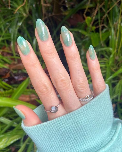 Melly K on Instagram: “Green jade nails for a (hopefully) serene 2022 😌 Painted with mint jelly Joshua Tree by @deathvalleynails, teal watercolors (yes, actual…” Green Jade Nails, Matching Nails, Jade Nails, Water Nails, La Nails, October Nails, Goth Nails, Transparent Nails, Glass Nails