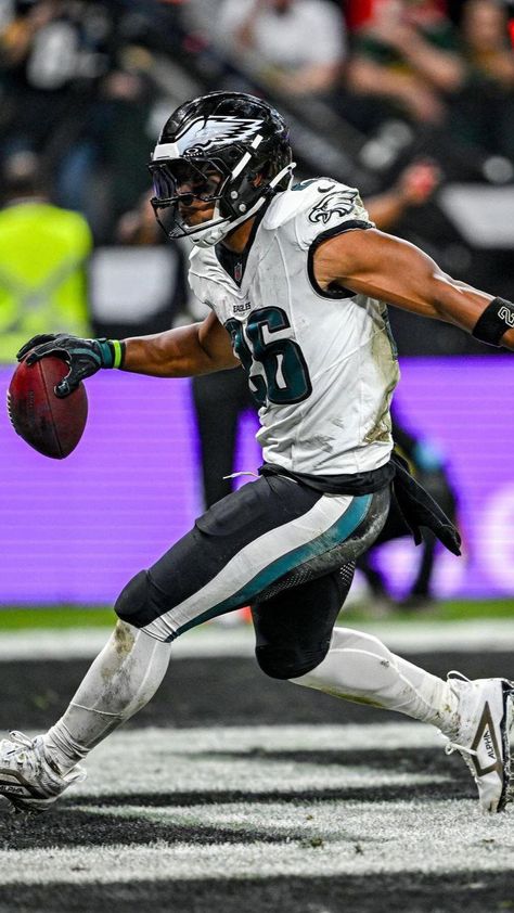 Saquon Barkley Aesthetic, Saquon Barkley Eagles, Eagles Football Team, Philadelphia Eagles Players, Nfl Eagles, Saquon Barkley, Philly Sports, Philadelphia Eagles Football, Nfc East