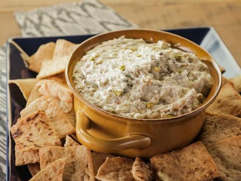 Super Bowl Finger Foods, Pistachio Dip, Trisha Yearwood Recipes, Cheese Dip Recipe, Caramelized Onion Dip, Cheese Dip Recipes, Trisha Yearwood, Superbowl Snacks, Cheese Dip