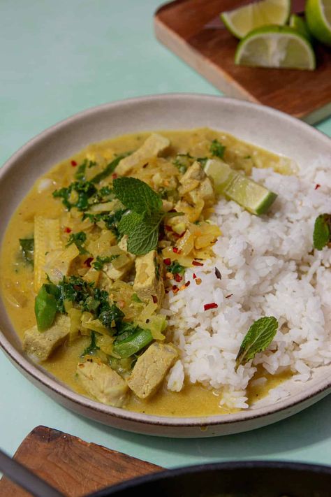 Simple Pork Curry with Coconut Milk – Beat The Budget Pork Curry Recipes, Leftover Pork Tenderloin, Curry With Coconut Milk, Curry Seasoning, Tuna Pasta Bake, Pork Curry, Coconut Curry Sauce, Corn Chicken, Leftover Pork