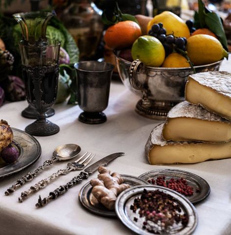 Feast Aesthetic, Loire Valley Chateau, Medieval Party, Choux Pastry, Brie Cheese, Fancy Food, Fruit Tart, Loire Valley, Dinner Is Served