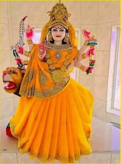 शुभ रात्री, Shakthi Devi, Jai Maa Durga, Maa Durga Photo, Durga Ma, Durga Ji, Durga Mata, Bride Photos Poses, Happy Navratri Images