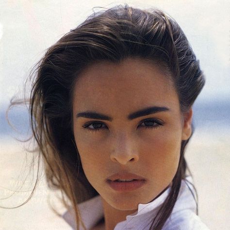 Talisa Soto, James Bond Girls, Bond Girls, Vogue Italia, Character Aesthetic, Bobbi Brown, Style Inspiration, Actresses, Vogue