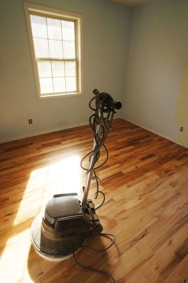 Linseed Oil On Wood, Hardwood Floor Installation, Cabin Decorating, Red Oak Floors, Natural Floor, Real Hardwood Floors, Installing Hardwood Floors, Rubio Monocoat, Log Cabin Decor