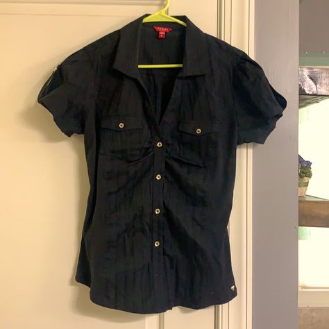 Never Worn. Button Up Short Sleeve. Tight Button Up Shirt Outfit, Upcycle Button Up Shirt, Black Button Up, Black Button Up Shirt Outfit, Black Dress Shirt Women, Button Up Shirt Outfit, Mini Shirts, Women Button Down Shirt, 80s Top