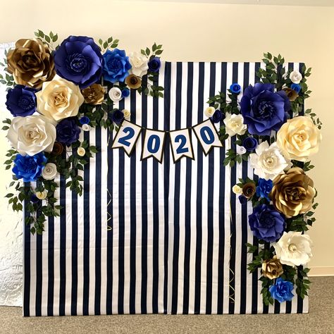 Graduation Backdrop Ideas Flowers, Graduation Backdrop Ideas Diy, Graduation Backdrop Ideas, Flower Backdrop Wedding, Graduation Backdrop, Paper Flower Decor, Diy Birthday Decorations, Paper Flower Backdrop, Bubble Art