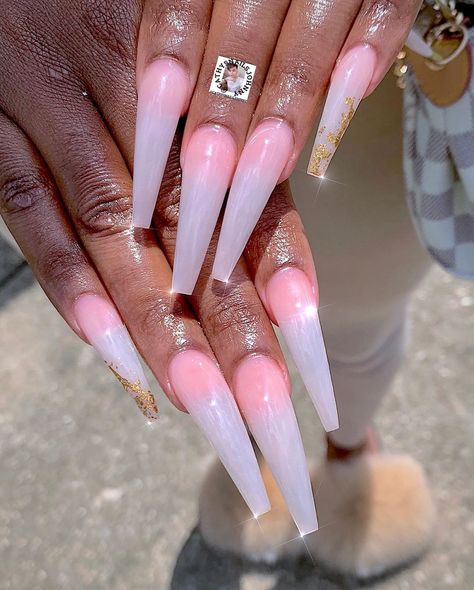 CathysNails on Instagram: “Tag ur friends who loves #Longnails#coffinnails#nudenails. A clean extra skinny long coffin look using our custom powder “Send nudes” DM us…” Trendy Acrylic Nails, Acrylic Nails Long, Nails Long Square, Long Red Nails, Long Coffin Nails, Palm Tree Nails, Wood Nails, Tree Nails, Claw Nails