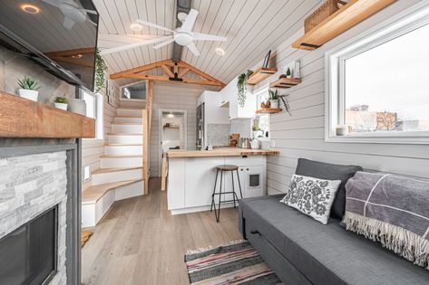 House Binder, Sleeping Nook, Tiny House Company, Built In Dresser, Desert House, Tiny House Builders, Lots Of Windows, Sleep On The Floor, Bedroom Loft