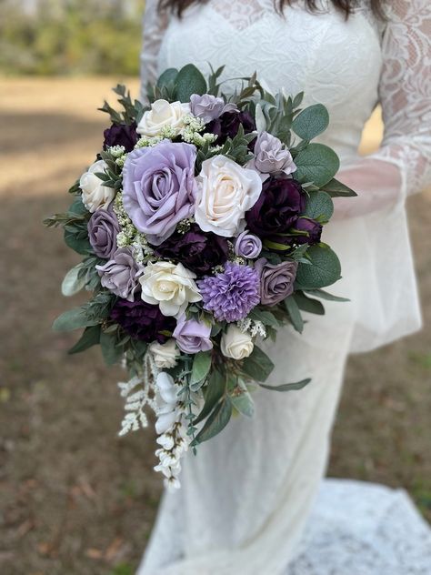 Cascade Plum and Lavender Bouquet, Purple Wedding Bouquet, Plum Wedding, Wedding Flowers, Lavender and Plum Wedding Bouquets - Etsy Wedding Flowers Lavender, Lavender Wedding Centerpieces, Plum Wedding Bouquet, Bouquet Purple, Purple Bridal Bouquet, Flowers Lavender, Plum Wedding, Purple Wedding Bouquets, Lavender Bouquet