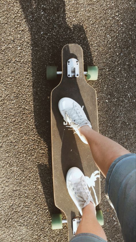 Long Boarding Aesthetic, Long Board Aesthetic, Longboard Aesthetic, Skateboard Painting, 2025 Moodboard, Long Skateboards, Long Boarding, Spanish Projects, Long Boards