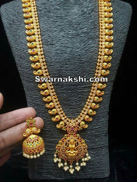 Mango Haram Designs, Long Haram Designs, Mango Haram, Haram Designs, Temple Jewelry Necklace, Long Haram, Gold Temple Jewellery, Gold Jewelry Outfits, New Gold Jewellery Designs