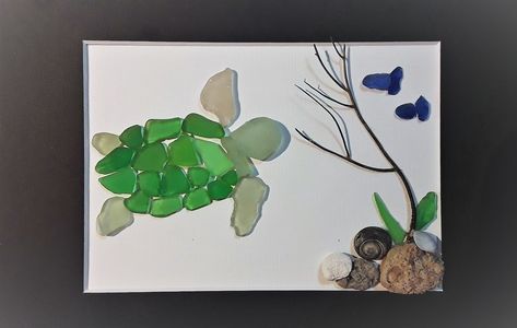 Sea Turtle Sea Glass Art, Sea Glass Turtles, Seaglass Turtle, Sea Glass Turtle, Yard Crafts, Sea Glass Art Diy, Glass Turtle, Sea Glass Art Projects, Turtle Watercolor