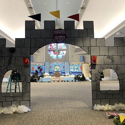 An exciting new adventure for VBS in 2020 with Knights of North Castle: Quest for the King’s Armor! Castle Theme Classroom, Castle Classroom, Kingdom Vbs, Castle Party, Cardboard Castle, Medieval Party, Castle Decor, Vbs Themes, Cardboard Box Crafts