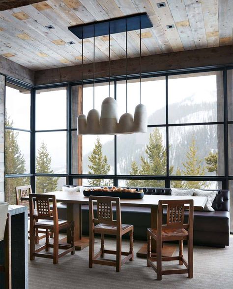 Ski House Kitchen, Modern Ski House, Pearson Design Group, Shawn Henderson, Interior Design Engineering, Modern Rustic Cabin, Comfortable Outdoor Chairs, Montana Mountains, Kitchen Breakfast Nooks