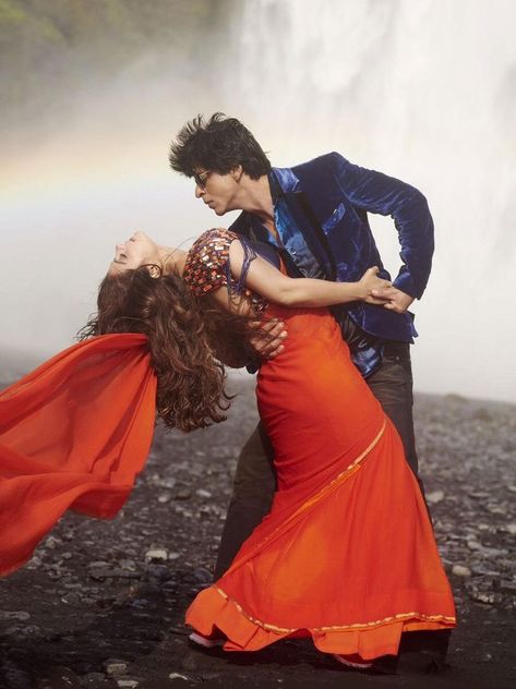 Kajol Dilwale, Dilwale 2015, Shah Rukh Khan Kajol, Shahrukh Khan And Kajol, Srk And Kajol, Srk Kajol, Shah Rukh Khan Movies, Kajol Devgan, Vintage Bollywood Aesthetic