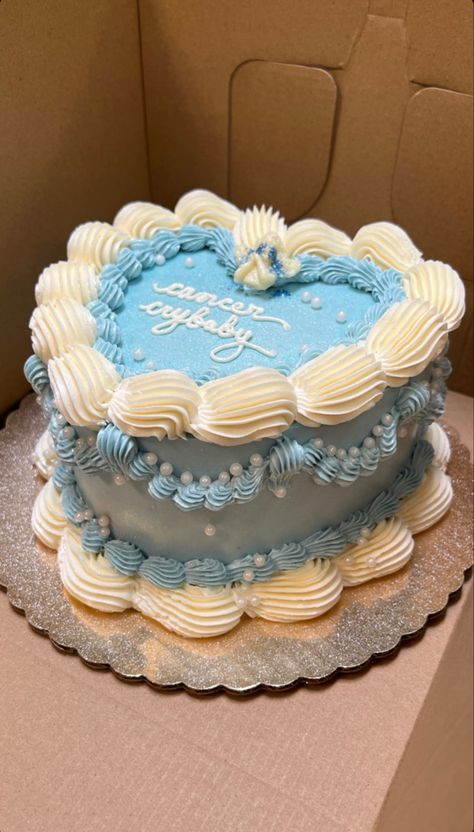 July Birthday Cake, Heart Shaped 18th Birthday Cake, Pretty Blue Birthday Cakes, Heart Shaped Birthday Cake Aesthetic, Heart Shape Birthday Cake, Love Heart Birthday Cake, Birthday Cake Heart Shape, Birthday Cake Ideas Aesthetic Blue, Heart Cake Designs Birthday