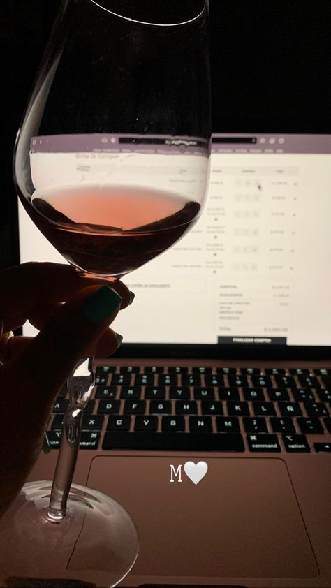 A Little Life Book, Basic French Words, Pretty Drinks, Instagram Photo Ideas Posts, Wine Time, Creative Instagram Stories, Glass Of Wine, Ideas For Instagram Photos, New Journey