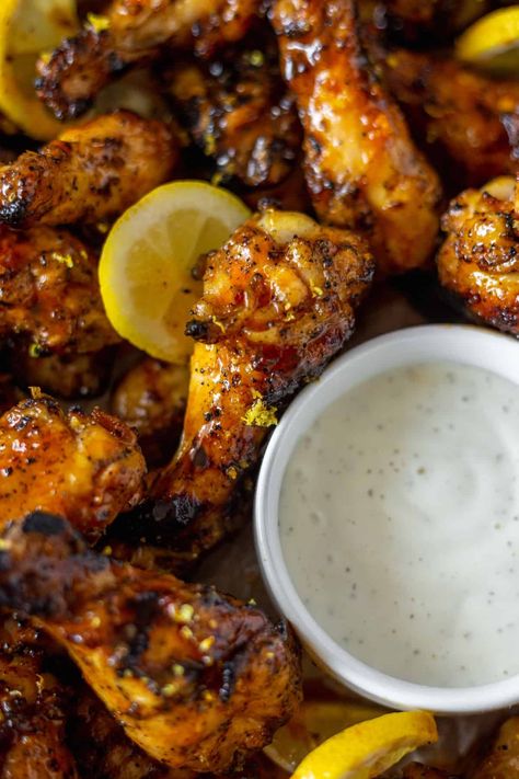 Hot Honey Lemon Pepper Wings Lemon Pepper Dry Rub, Lemon Pepper Wing Sauce, Hot Honey Lemon Pepper Wings, Crispy Lemon Pepper Chicken, Honey Lemon Sauce, Honey Lemon Pepper Wings, Wing Flavors, Lemon Pepper Sauce, Lemon Pepper Chicken Wings