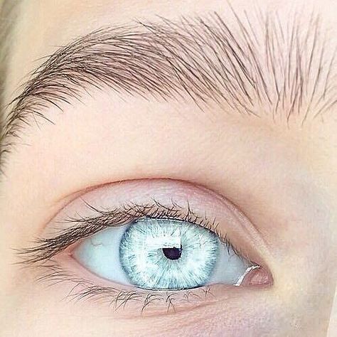 Crystal colored eyes so beautiful Photo Oeil, Beautiful Eyes Color, Behind Blue Eyes, Eye Photography, Aesthetic Eyes, Human Eye, Gorgeous Eyes, Colored Contacts, Alam Semula Jadi