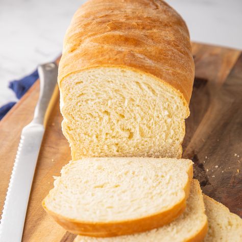 Homemade Sandwich Bread, Best Homemade Bread Recipe, Milk Bread Recipe, Homemade Baked Bread, Homemade White Bread, Homemade Sandwich, White Bread Recipe, Sandwich Bread Recipes, Best Bread Recipe