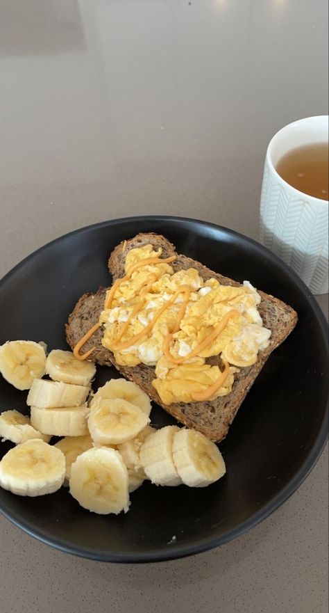 Egg On Toast Aesthetic, Breakfast Snapchat, Banana Aesthetic, Eggs Toast, Banana Breakfast, Tea Eggs, Healthy Food Dishes, Makanan Diet, Healthy Food Motivation