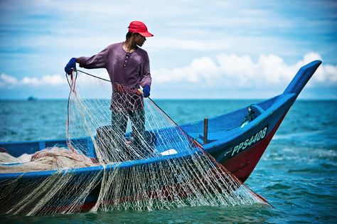 Net Fishing Net Fishing, Fishing Pictures, Thy Word, Let Down, Arabic Calligraphy Art, Sea Painting, Acrylic Painting Tutorials, Watercolor Art Lessons, Gone Fishing