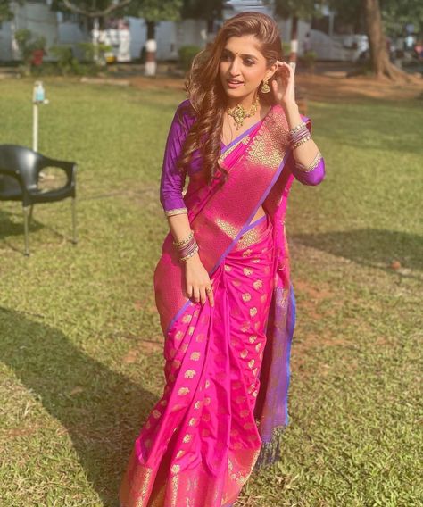 Nidhi Shah In Saree, Nidhi Shah In Anupama Outfit, Nidhi Shah Dresses, Anupama Serial, Nidhi Shah, Rupali Ganguly, Wedding Makeover, Indian Dress Up, Saree Accessories