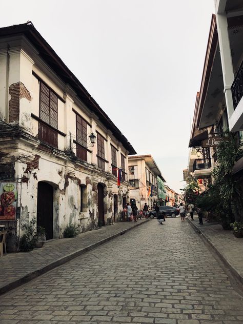 History of Vigan #philippines Philippine Old Photos, Old Philippines Aesthetic, Vigan Philippines, Philippines Aesthetic, Philippine History, Vigan, Philippines, Collage, History