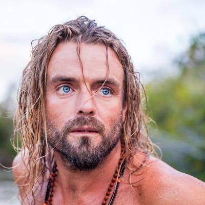 Xavier Rudd Xavier Rudd, Radio Station, Bearded Men, Guitarist, Singer Songwriter, A Good Man, Tumblr Blog, Mens Hairstyles, Eye Candy