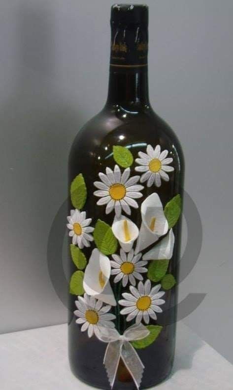 #the_glass_art_society #the_glass_art #the_glass_art_gallery #art_gallery #a_famous_glass_artist #glass_art_bongs #glass_art_brooklyn #glass_art_bowls #glass_art_by Bottle Decoration Ideas, Bottle Art Projects, Flower Vase Making, Glass Art Design, Bottle Decoration, Wine Wall Art, Diy Glass Bottle Crafts, Wine Glass Art, Wine Bottle Art