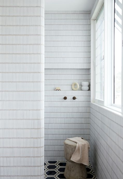 Garden Finger Tiles Bathroom, Finger Tiles, Clad Home, Beautiful Bathroom Designs, Tiles Bathroom, Contemporary Bathroom Designs, Kitchen Splashback, Mosaic Wall Tiles, Budget Bathroom