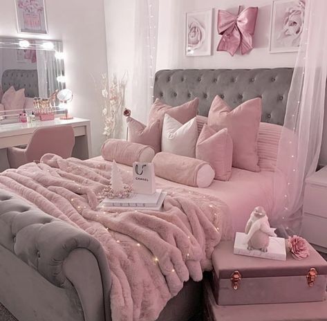 Gold Room, Luxury Room Bedroom, Pink Bedroom Decor, Pink Room Decor, Classy Bedroom, Bedroom Decor For Teen Girls, Girly Room, Redecorate Bedroom, Teen Bedroom Decor