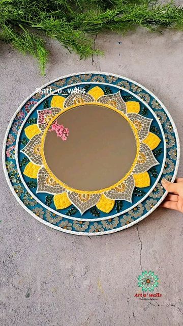 Lippan Art With Mirror In Center, Big Mirror Lippan Art, Clay Mirror, Mud Art, Painted Mirror Art, Mirror Magic, Large Mandala, Painted Mirror, Art Live