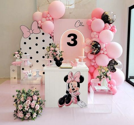 Minnie Mouse Decorations, Minnie Mouse Birthday Party Decorations, Minnie Mouse Birthday Decorations, Minnie Mouse Birthday Cakes, Disney Balloons, Mickey Theme, Minnie Mouse Baby Shower, Minnie Birthday Party, Girls Birthday Party Themes