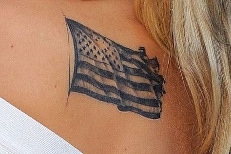 American Flag <3 American Flag Tattoos For Women, Mommy Daughter Tattoos, Mickey Tattoo, Wrap Around Tattoo, Flag Tattoo, Hunting Women, Tattoos For Daughters, Beauty Body, Get A Tattoo