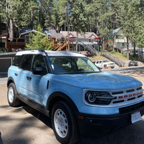 Ford Bronco Sport Aesthetic, Blue Ford Bronco Aesthetic, 2023 Ford Bronco Sport Outer Banks, Light Blue Bronco, 2023 Ford Bronco Sport, Ford Bronco Beach Aesthetic, Bronco Sport Heritage, Ford Bronco Sport Outer Banks, 2023 Bronco