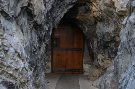 Timpanogos Cave ..It’s a long, steep hike to the cave, and zombies have trouble maintaining their balance even on level ground, so they’ll be moving slowly. If you’re in decent shape, you can probably get into the cave well ahead of them. Block off the entrance and post someone to stand guard and throw rocks at the zombies attempting to climb the trail. Don’t forget to bring a jacket and a flashlight — the cave is cold and it’s dark in there. American Fork Canyon, Cave Entrance, Dark Cave, Cave Tours, Crystal Cave, Utah Travel, Cave In, Park Ranger, The Cave