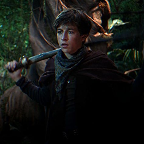 Ouat Devin, Neverland Once Upon A Time, Peter Pan From Once Upon A Time, Devin Ouat, Felix Ouat, Ouat Neverland, Neverland Ouat, Skyler Gisondo, Neverland Aesthetic