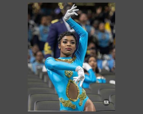 Southern University FABULOUS Dancing Dolls 2022 Bayou Classic Fabulous Dancing Dolls, Bayou Classic, Southern University, Dancing Dolls, Dance Dreams, Dancing, University, Dolls, Celebrities